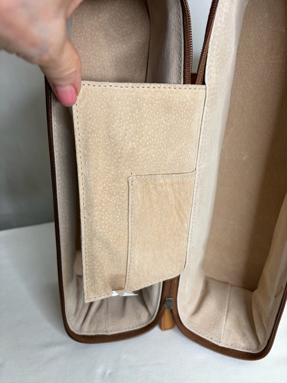 Clava Leather Two Bottle Wine Carrier - Tan - Picture 16 of 16